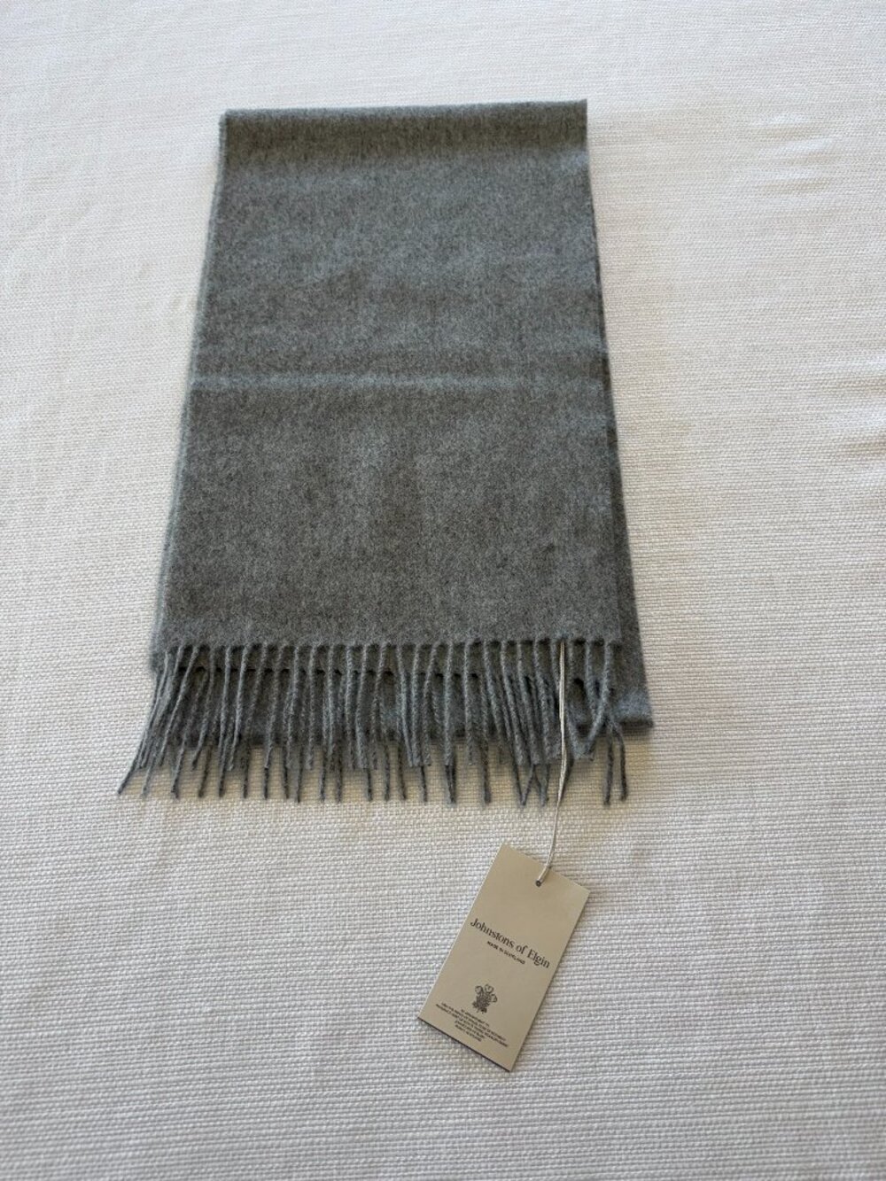 Johnstons of Elgin 100% Cashmere Scarf Light Grey Made in Scotland